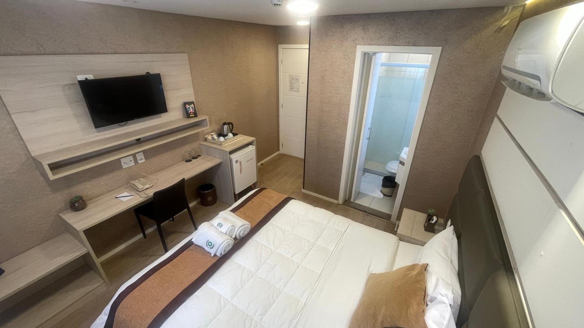 Standard Room,1613442254:JPEG